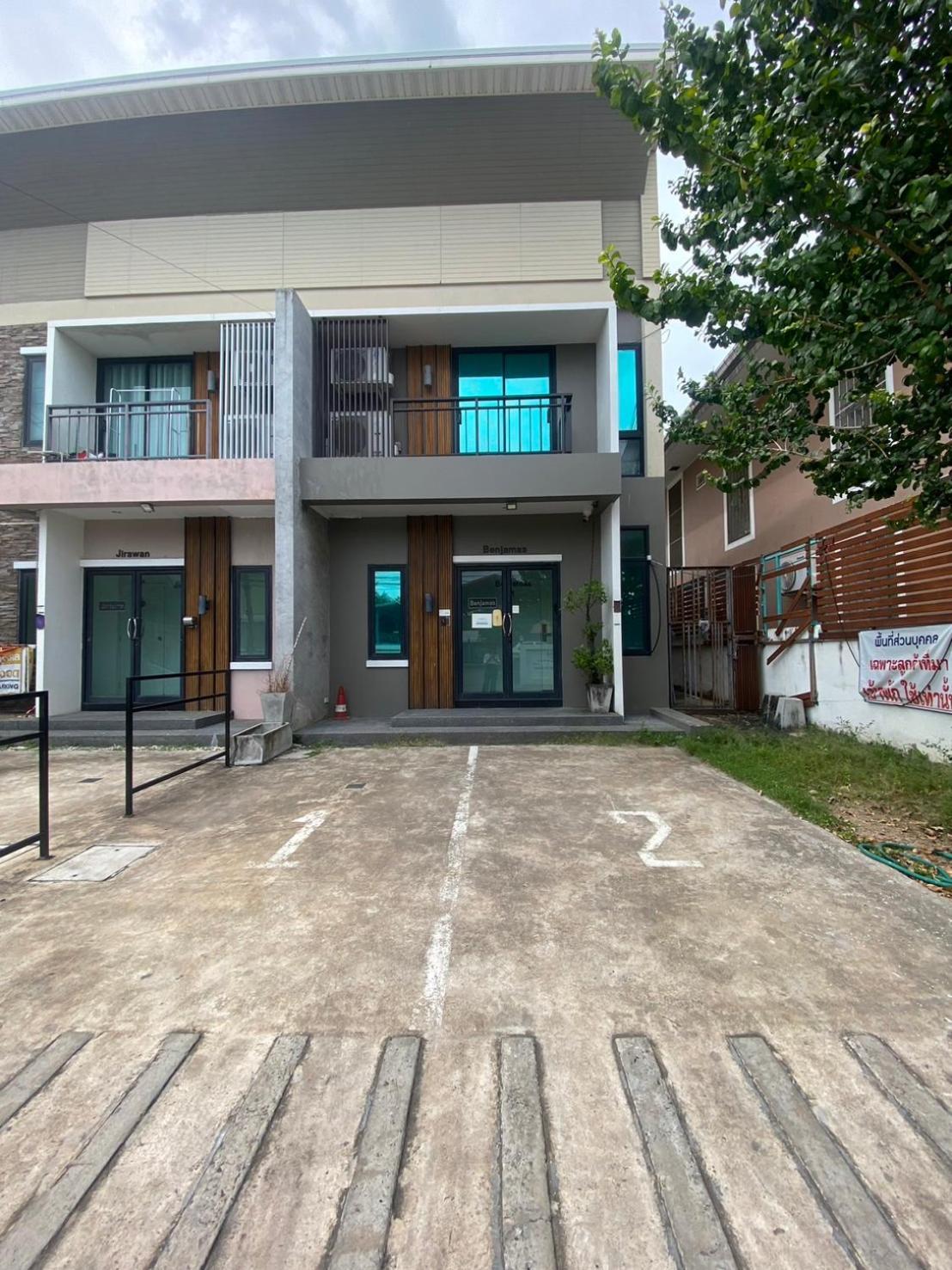 Debua Mahasarakham Hotel Maha Sarakham Exterior foto